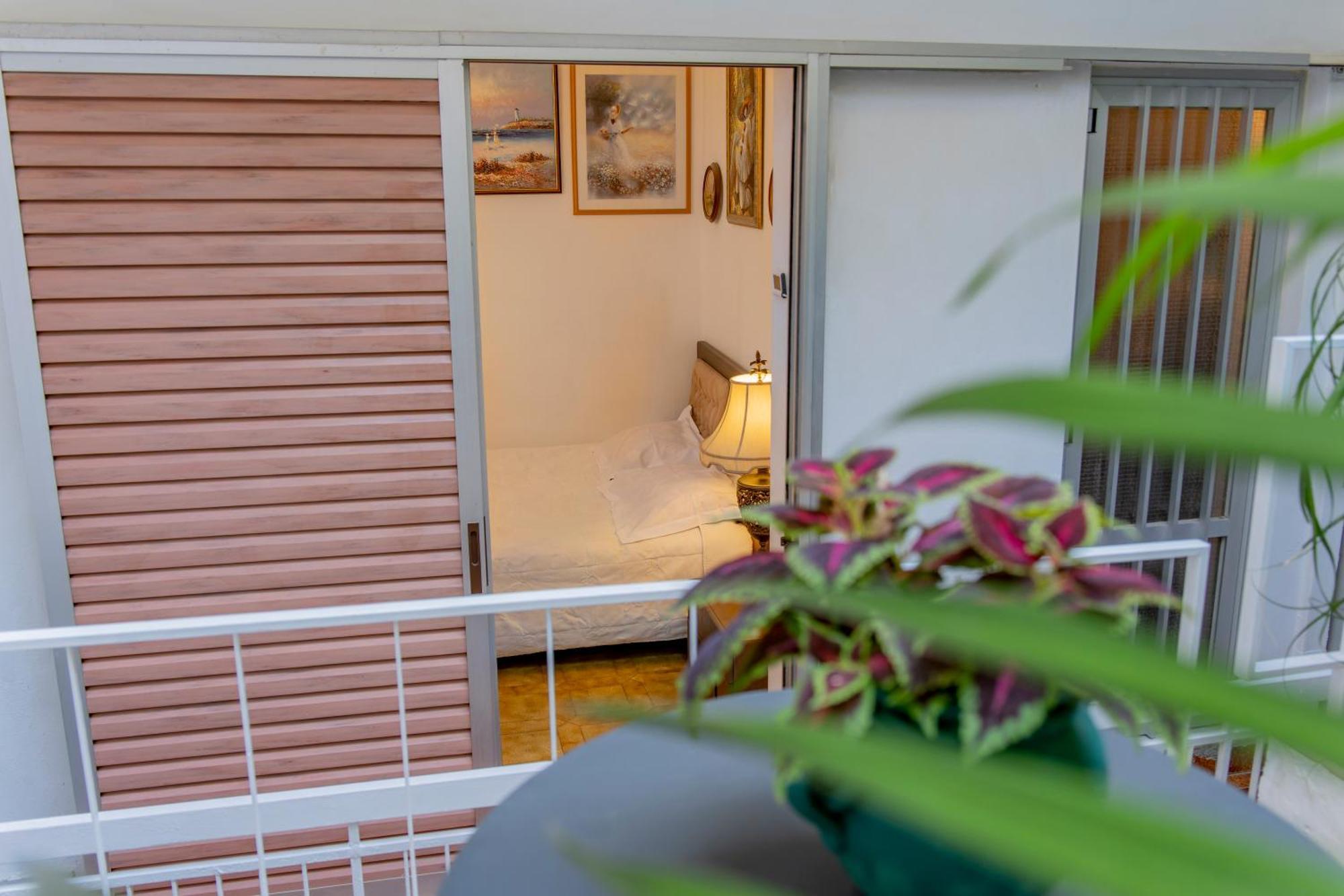 Jelena Apartments By The Sea อายิโอสนิโกลาโอส ภายนอก รูปภาพ